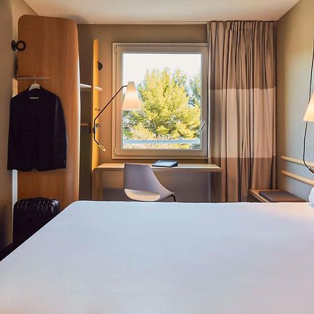 Ibis La Ciotat Hotel Exterior foto